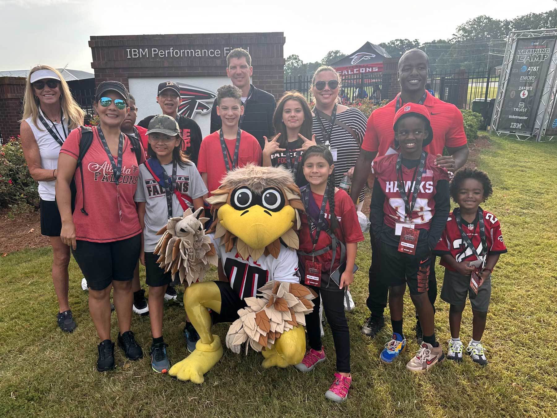 Falcons Treat Arete Kids to Day at Training Camp - Arete Scholars